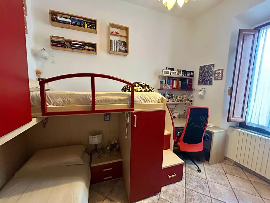 Immagine 27 di Villa in vendita  a Vinci