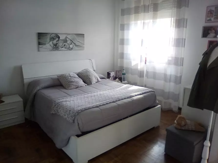 Immagine 6 di Appartamento in vendita  a Massa