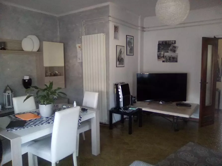 Immagine 18 di Appartamento in vendita  a Massa