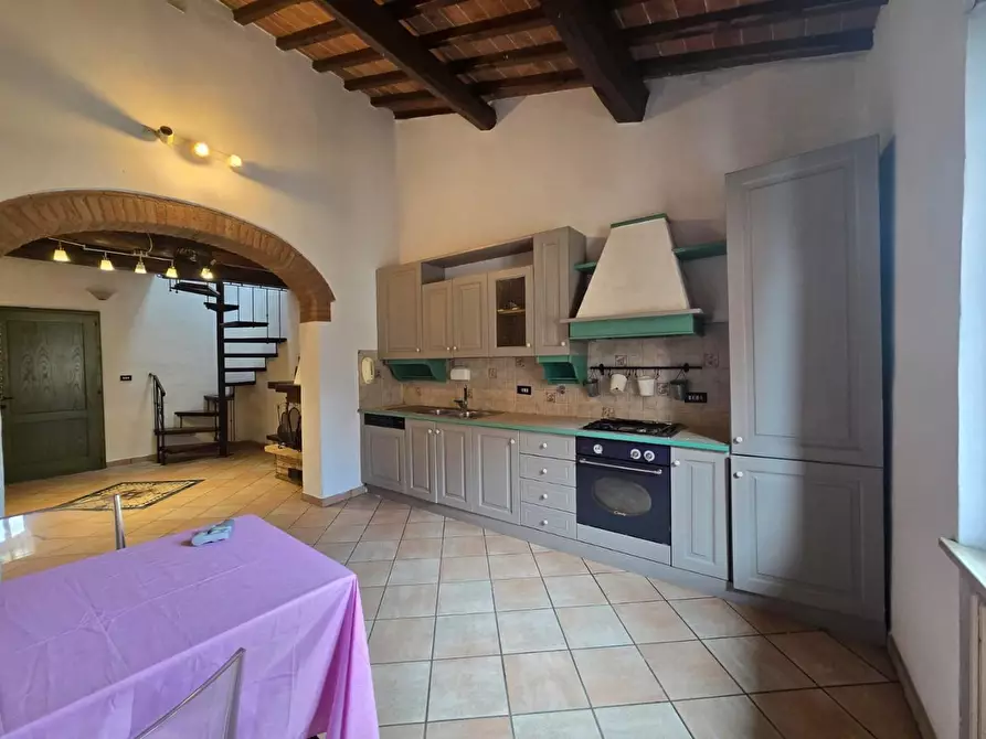 Immagine 14 di Appartamento in vendita  a Poggibonsi