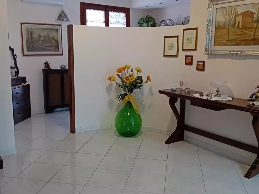 Immagine 2 di Porzione di casa in vendita  a Poggio A Caiano