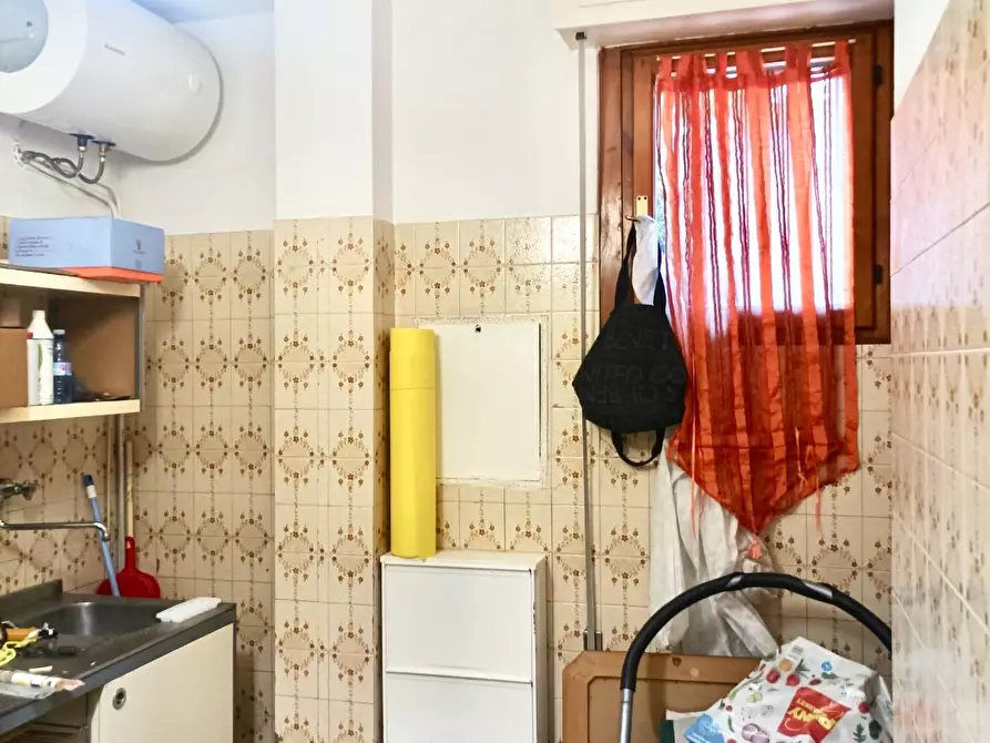 Immagine 2 di Appartamento in vendita  a Massa