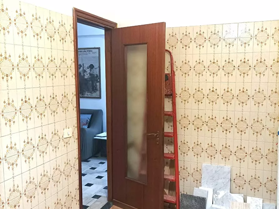 Immagine 8 di Appartamento in vendita  a Massa