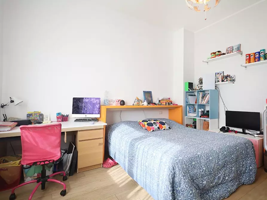 Immagine 31 di Casa bifamiliare in vendita  a Cascina