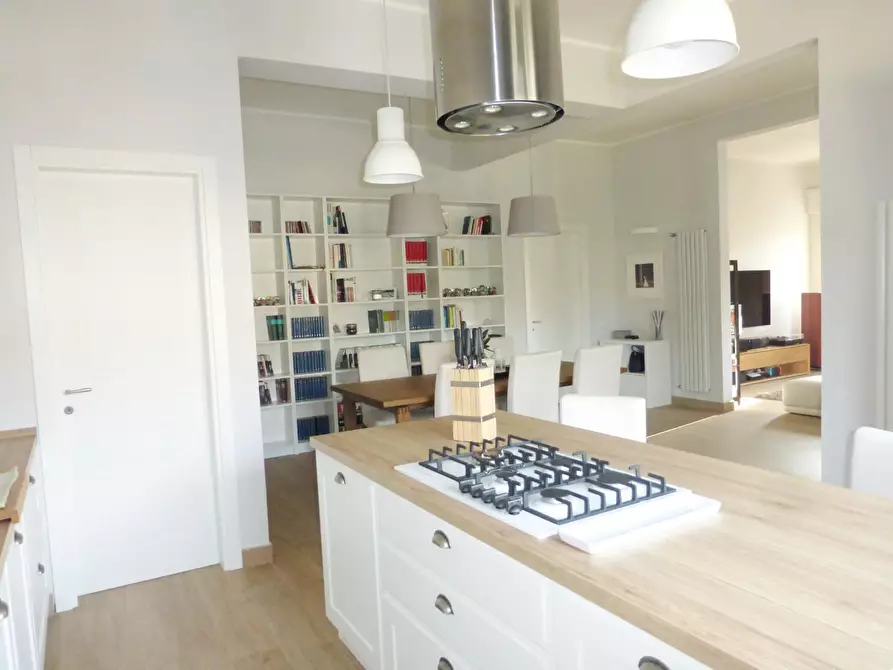 Immagine 22 di Casa bifamiliare in vendita  a Cascina