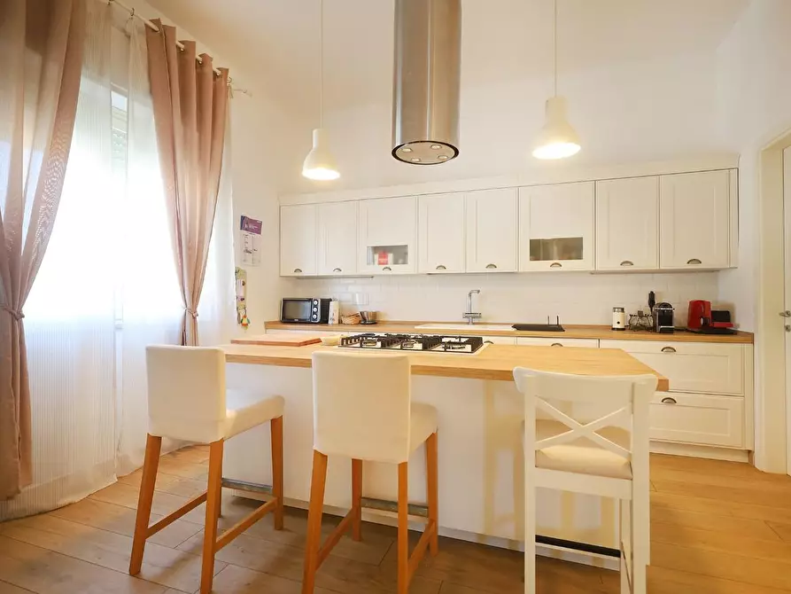 Immagine 6 di Casa bifamiliare in vendita  a Cascina