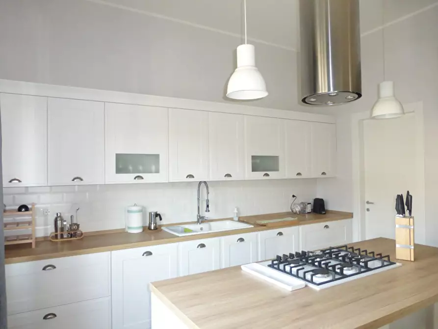 Immagine 9 di Casa bifamiliare in vendita  a Cascina