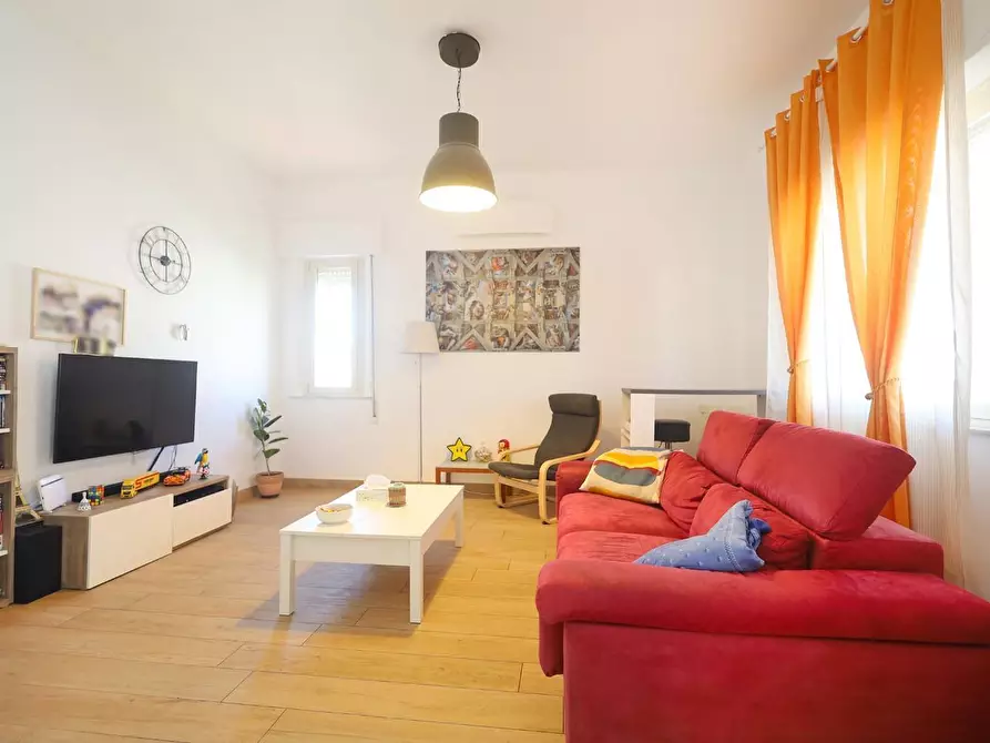 Immagine 27 di Casa bifamiliare in vendita  a Cascina