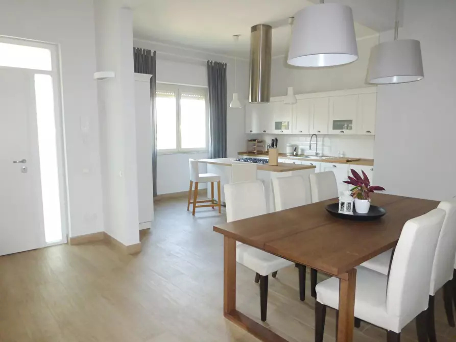 Immagine 21 di Casa bifamiliare in vendita  a Cascina