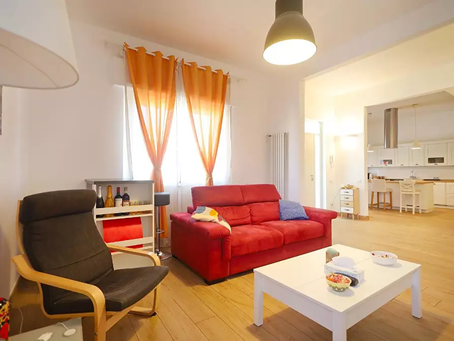 Immagine 25 di Casa bifamiliare in vendita  a Cascina