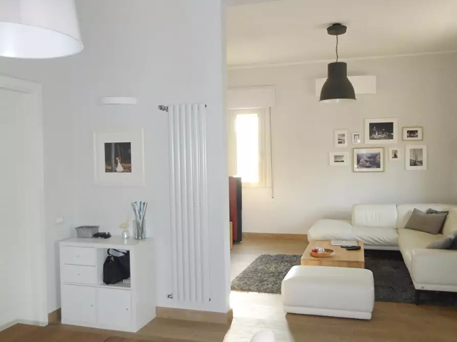 Immagine 18 di Casa bifamiliare in vendita  a Cascina