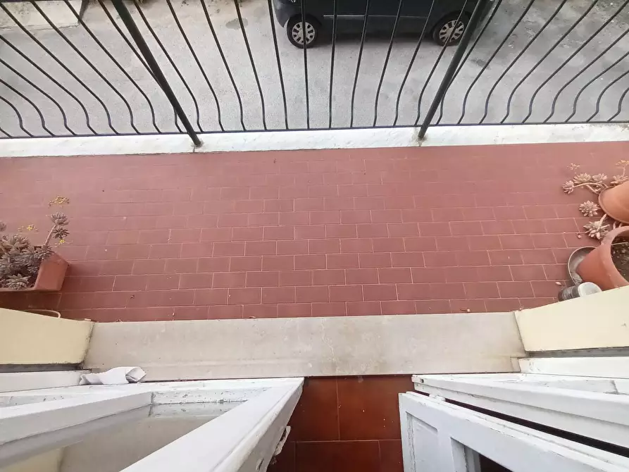 Immagine 9 di Appartamento in vendita  a Lucca