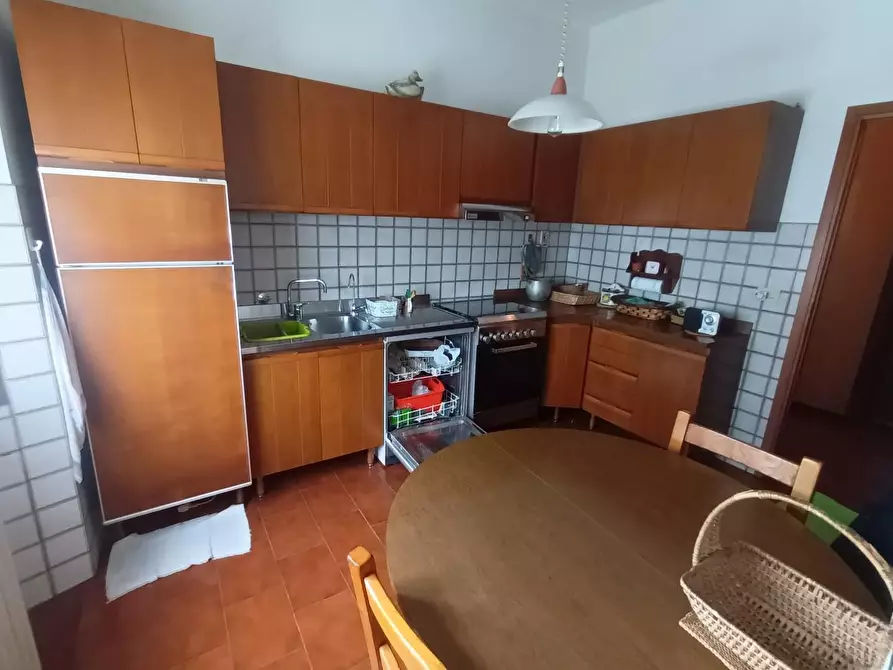 Immagine 22 di Appartamento in vendita  a Lucca