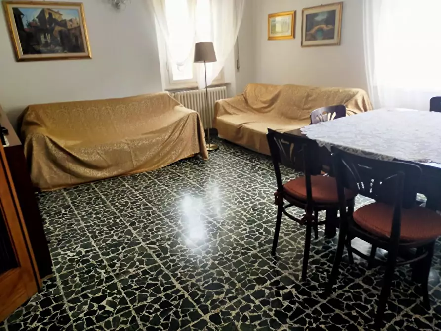 Immagine 1 di Casa bifamiliare in vendita  a San Giuliano Terme