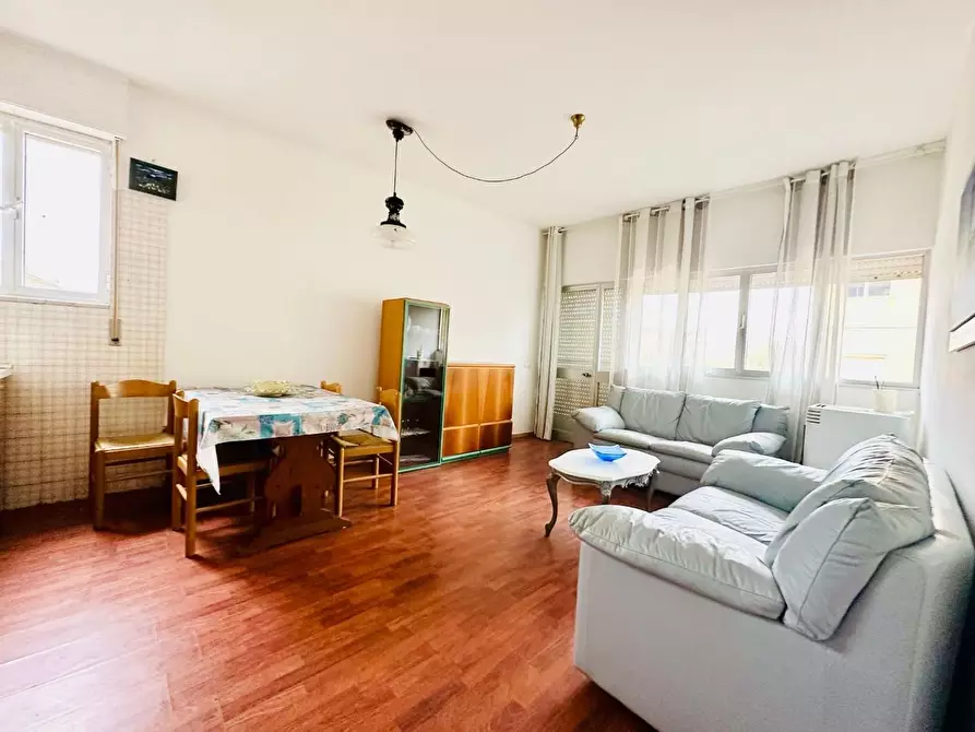 Immagine 5 di Appartamento in vendita  a Carrara