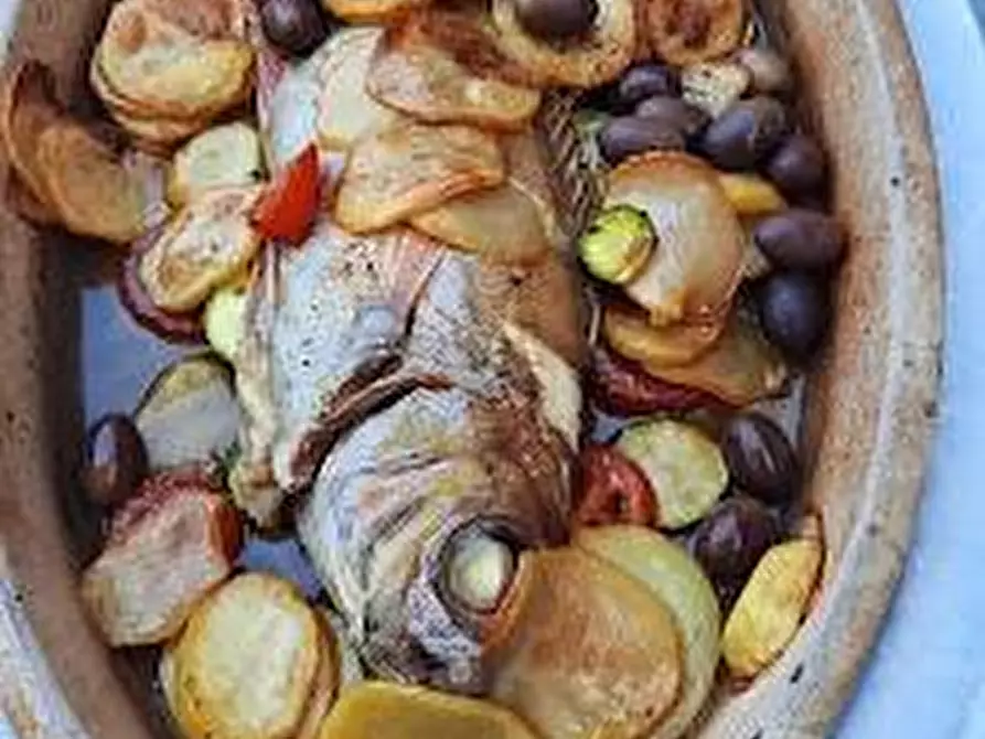 Immagine 10 di Bar / Ristorante in vendita  a Vecchiano