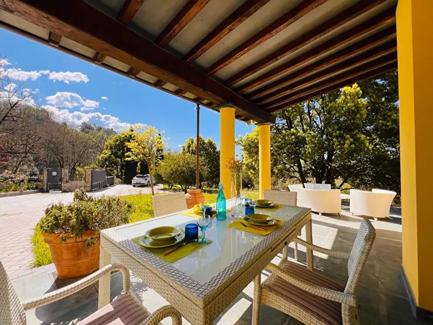 Immagine 8 di Casa bifamiliare in vendita  a Castelnuovo Magra