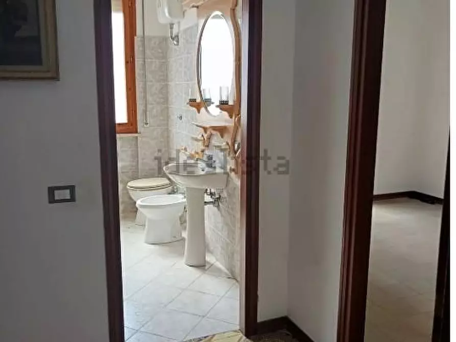 Immagine 6 di Appartamento in vendita  a Livorno