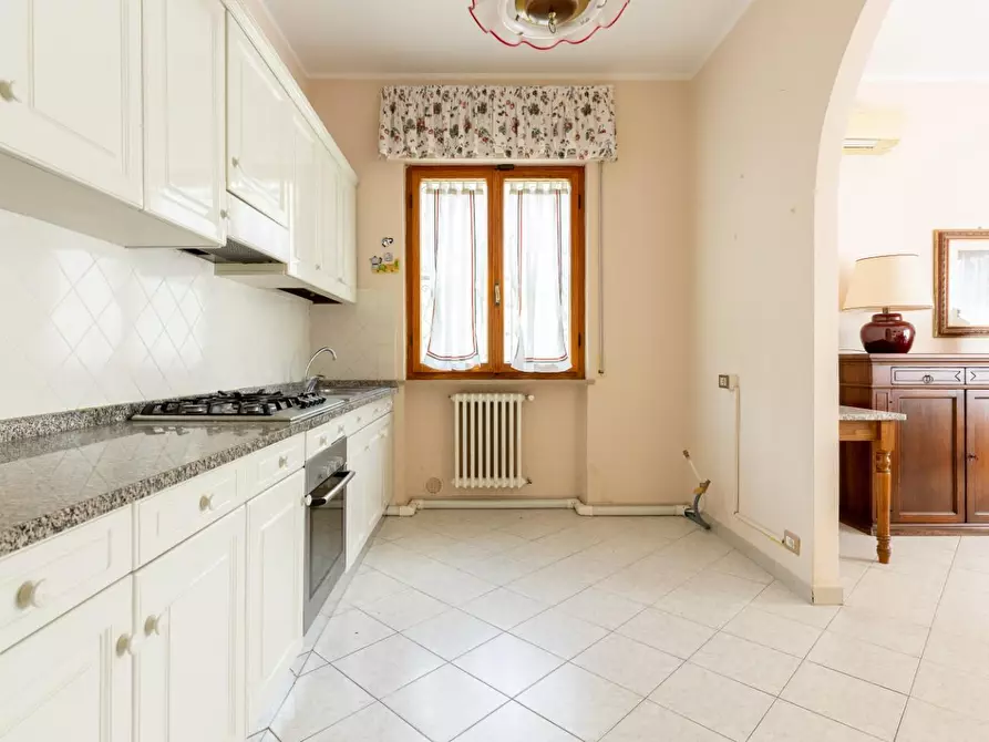 Immagine 14 di Casa bifamiliare in vendita  a Pisa