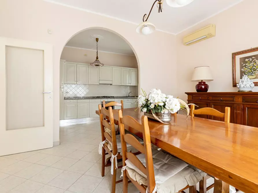 Immagine 11 di Casa bifamiliare in vendita  a Pisa