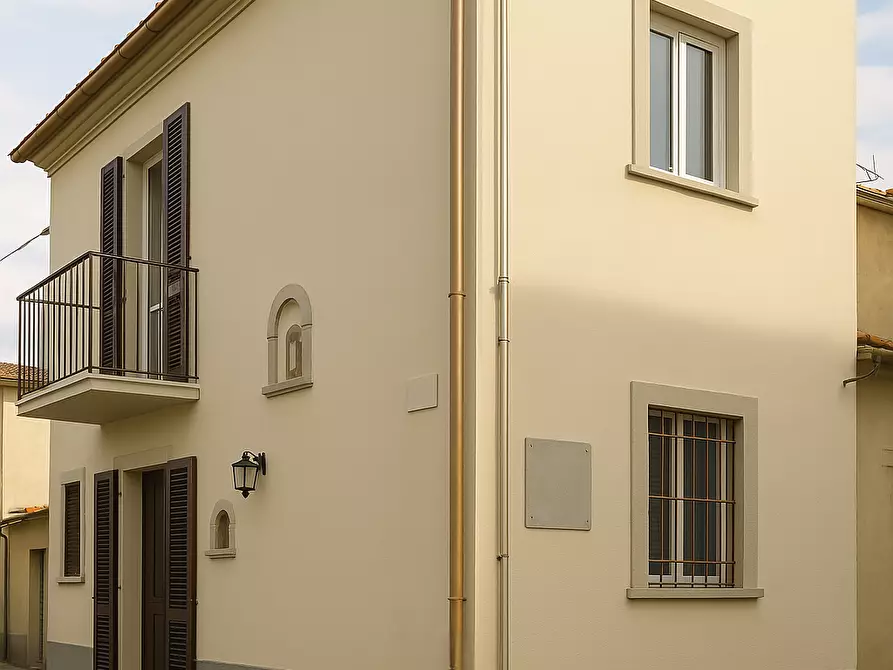 Immagine 1 di Casa semindipendente in vendita  a Capannori