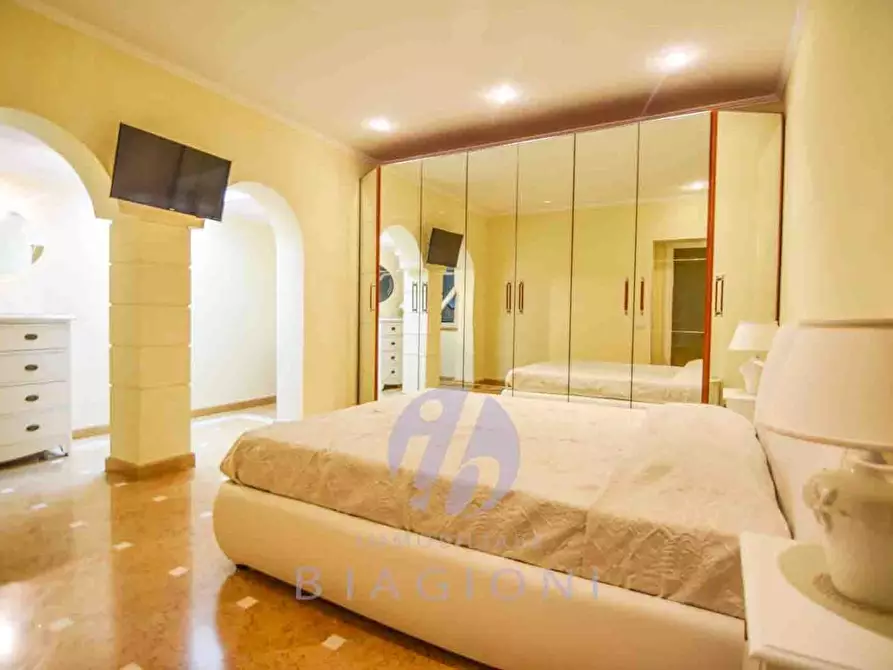 Immagine 29 di Villa in vendita  a Forte Dei Marmi