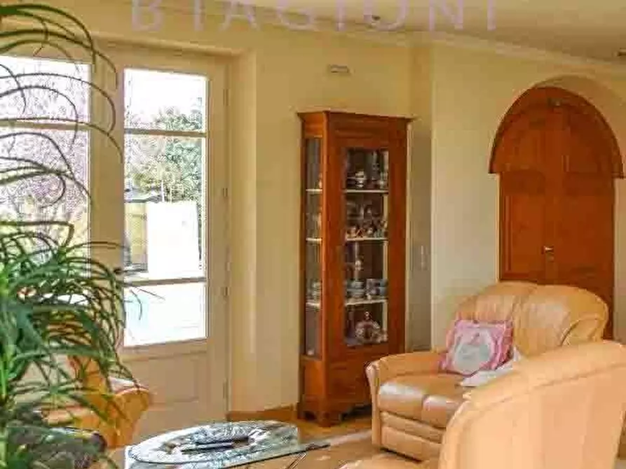 Immagine 12 di Villa in vendita  a Forte Dei Marmi