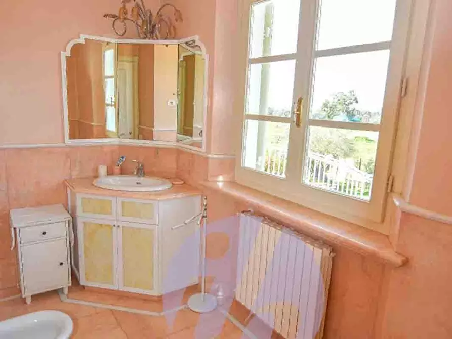 Immagine 24 di Villa in vendita  a Forte Dei Marmi