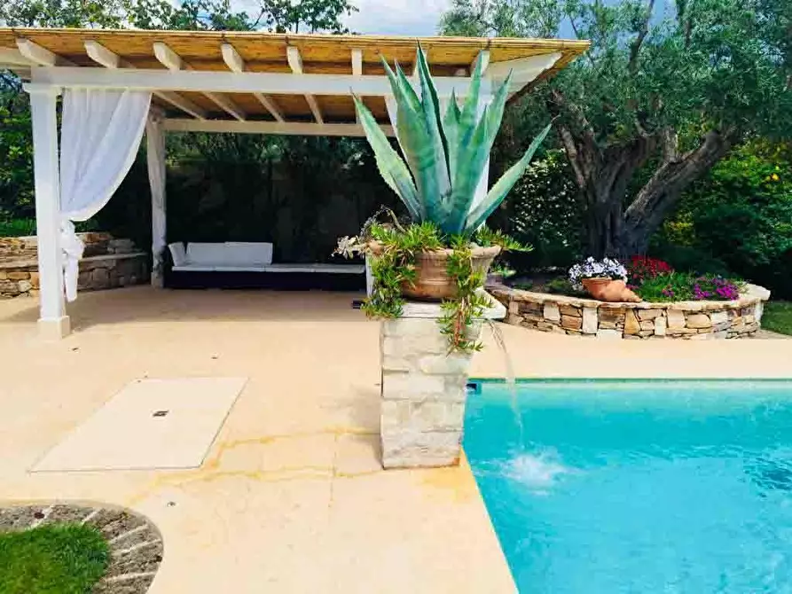 Immagine 13 di Villa in vendita  a Forte Dei Marmi