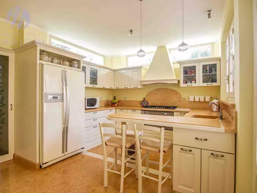 Immagine 20 di Villa in vendita  a Forte Dei Marmi