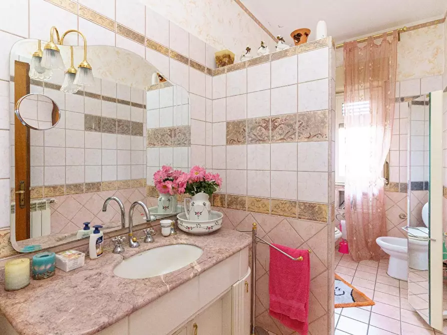 Immagine 12 di Appartamento in vendita  a Mascalucia