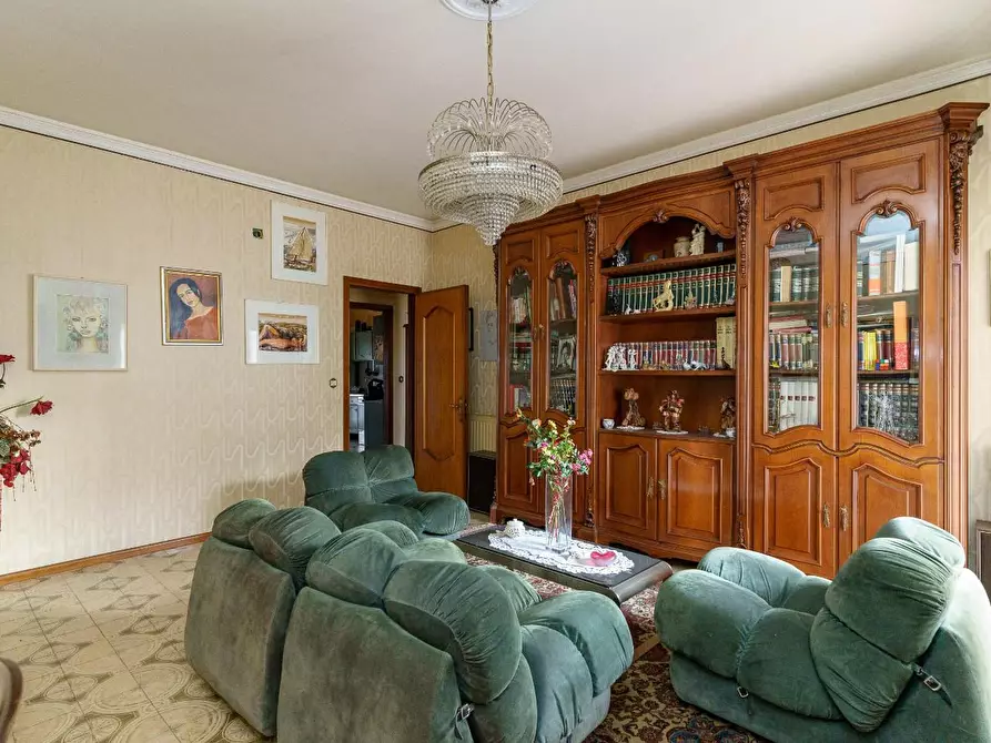 Immagine 31 di Appartamento in vendita  a Mascalucia