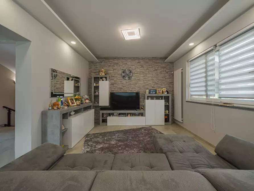 Immagine 34 di Casa indipendente in vendita  a Ponsacco