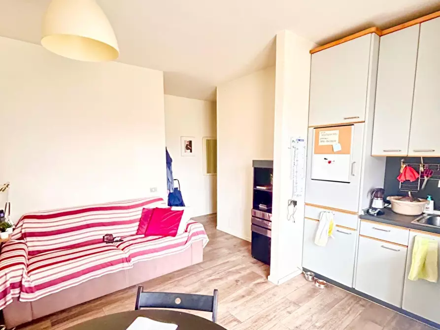 Immagine 1 di Appartamento in vendita  a Pisa