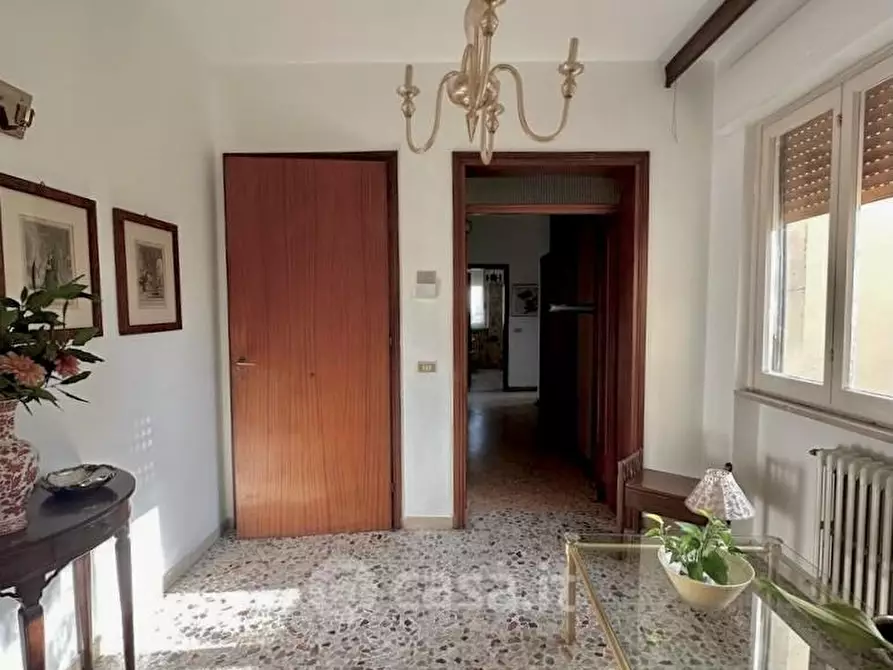 Immagine 9 di Appartamento in vendita  a Pisa