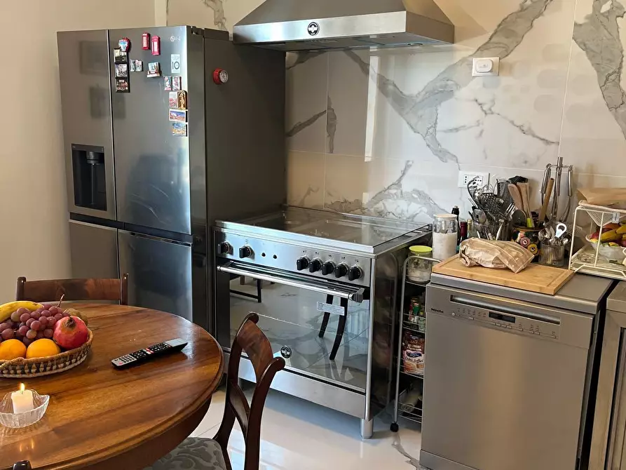 Immagine 11 di Casa bifamiliare in vendita  a Massa