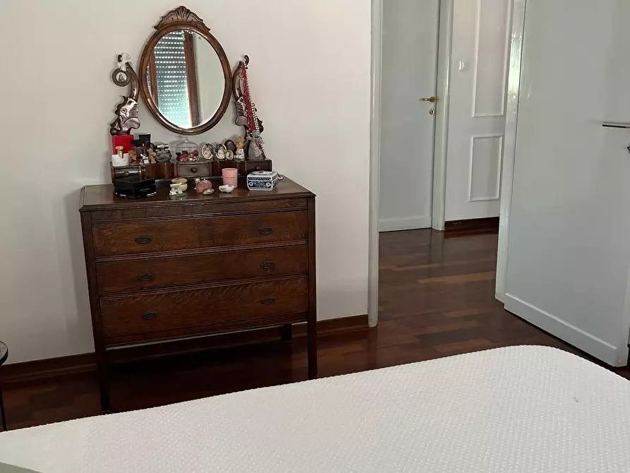 Immagine 20 di Casa bifamiliare in vendita  a Massa