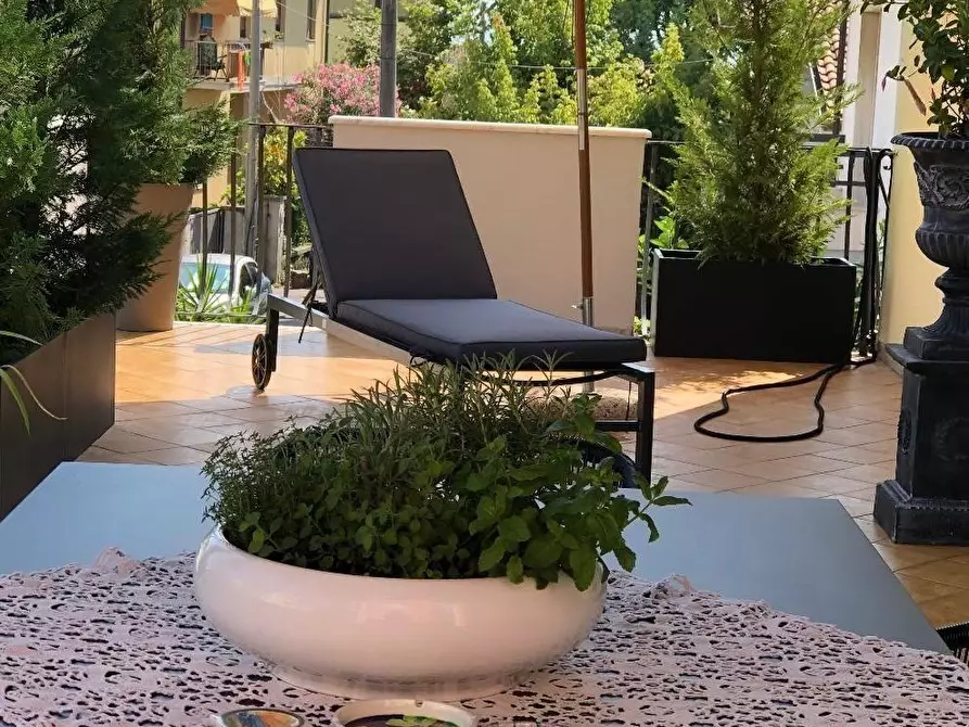 Immagine 9 di Casa bifamiliare in vendita  a Massa