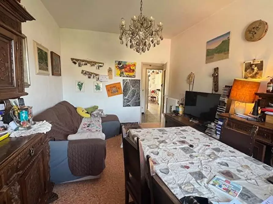 Immagine 4 di Appartamento in vendita  a Massa