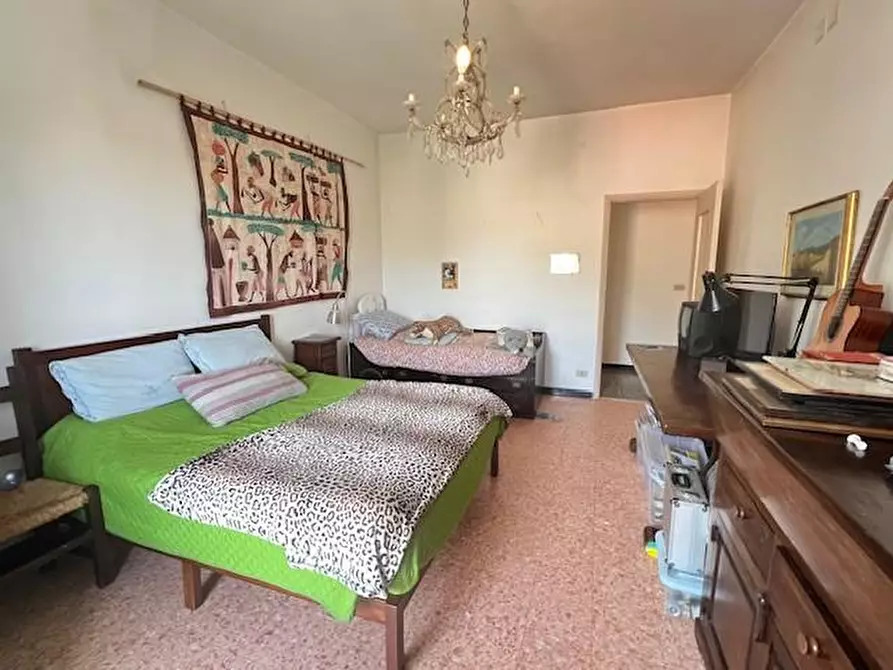 Immagine 13 di Appartamento in vendita  a Massa