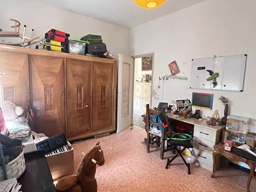 Immagine 21 di Appartamento in vendita  a Massa