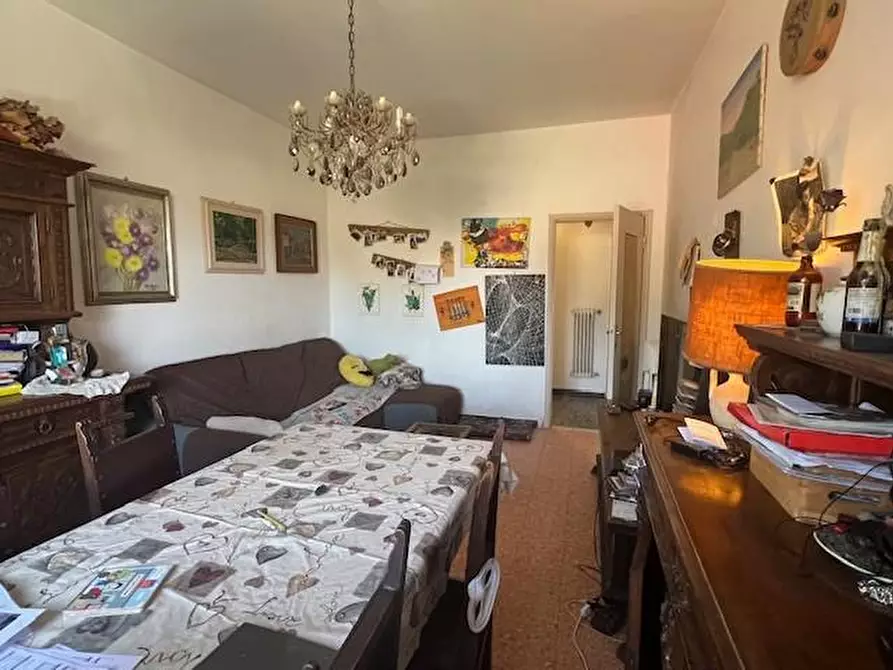 Immagine 5 di Appartamento in vendita  a Massa