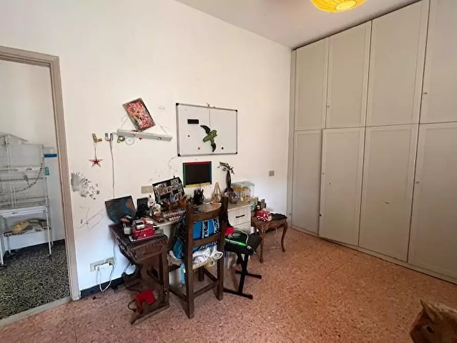 Immagine 23 di Appartamento in vendita  a Massa