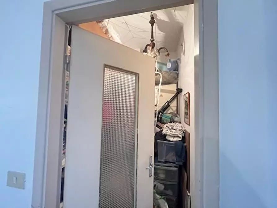 Immagine 24 di Appartamento in vendita  a Massa