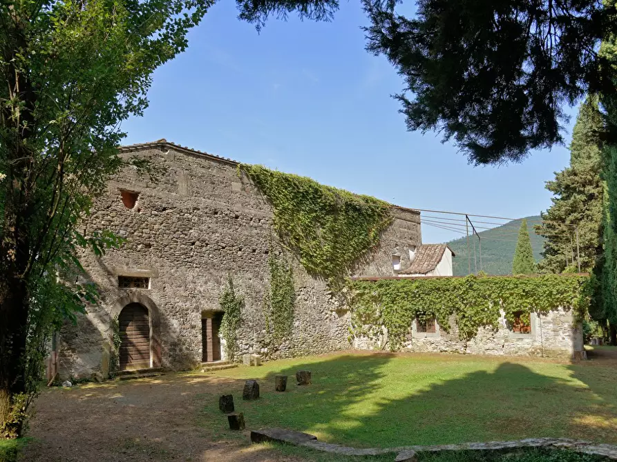 Immagine 69 di Immobile di prestigio in vendita  a Fivizzano
