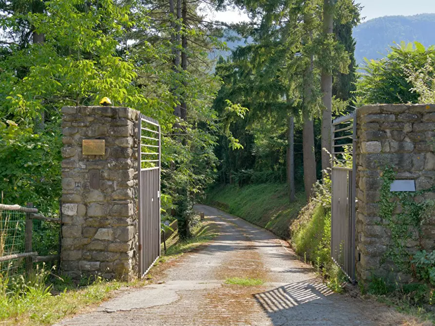 Immagine 7 di Immobile di prestigio in vendita  a Fivizzano