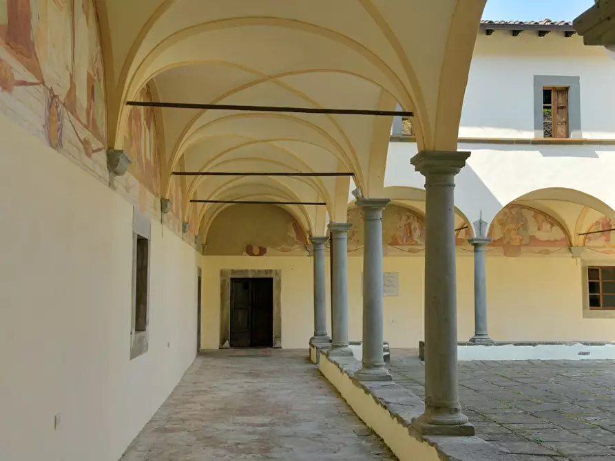 Immagine 21 di Immobile di prestigio in vendita  a Fivizzano