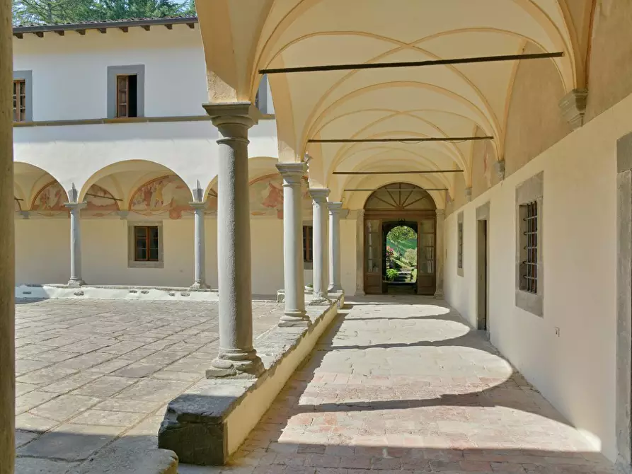 Immagine 44 di Immobile di prestigio in vendita  a Fivizzano