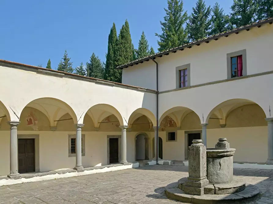 Immagine 15 di Immobile di prestigio in vendita  a Fivizzano