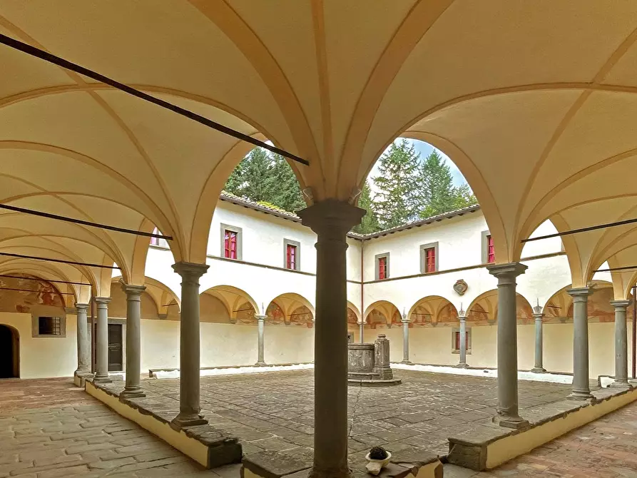 Immagine 11 di Immobile di prestigio in vendita  a Fivizzano